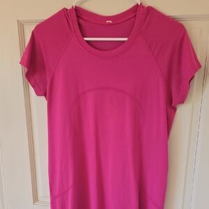 Lululemon Swiftly 2.0 Tee